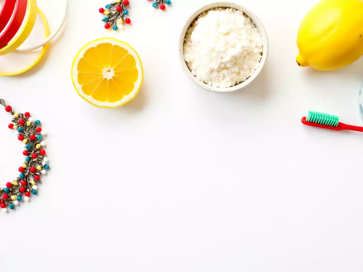 How to Polish Artificial Jewellery at Home